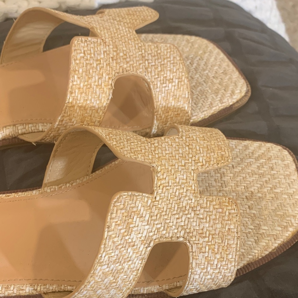 SALE❤️❤️❤️Elegant Tan Woven Women's Slides